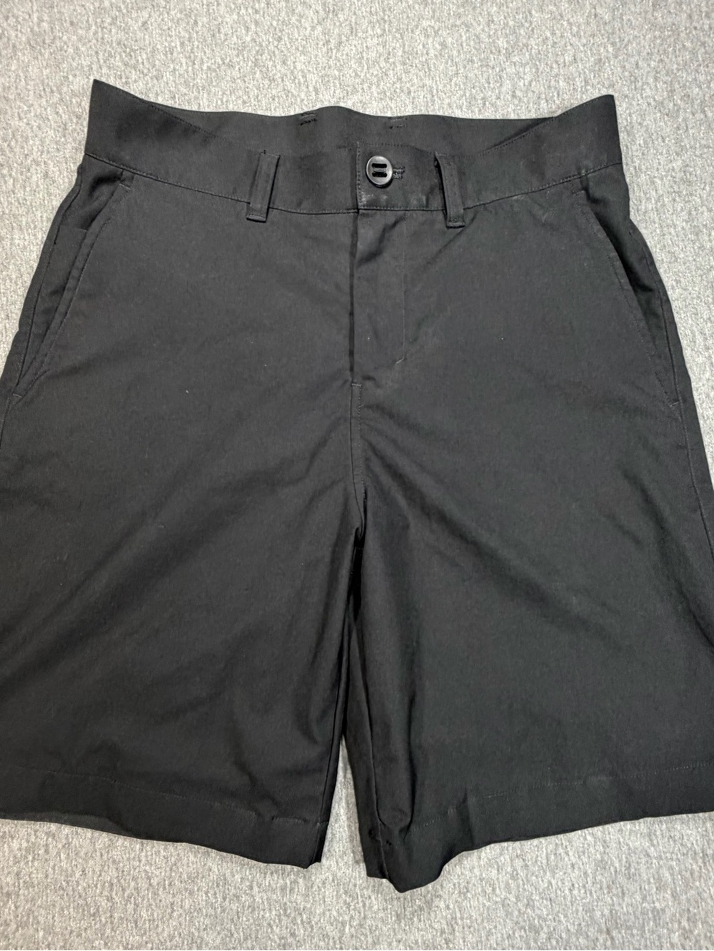 lululemon athletica Black Flat-Front Performance Shorts Smooth Twill 9” Sz 30